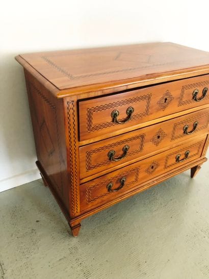 Commode époque Directoire, en merisier et...