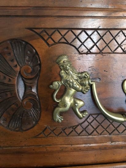 Commode Lyonnaise en partie XVIIIe s, en...