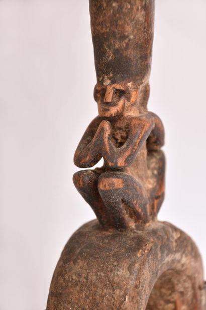 Axe de baratte, Népal, en bois, ornée de...