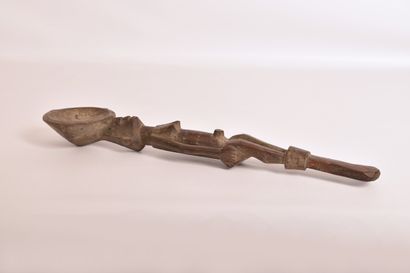 Cuillère Ido, Nigeria, en bois monoxyle constituée...