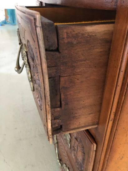 Commode Lyonnaise en partie XVIIIe s, en...