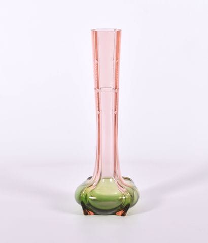 Soliflore Rubina Verde début XXe s, en verre...