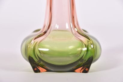 Soliflore Rubina Verde début XXe s, en verre...