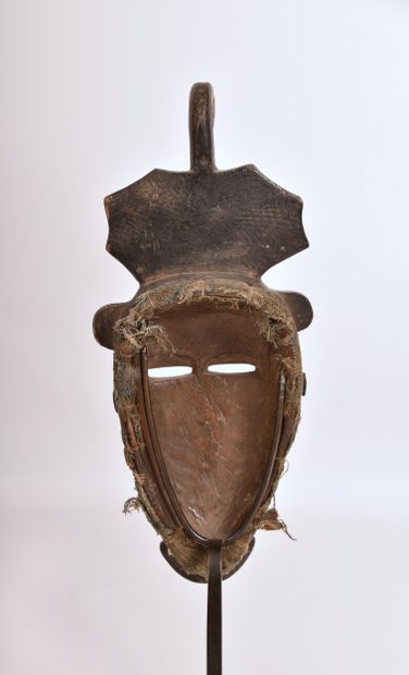 Masque Ligbi, Côte d'Ivoire, figurant un...