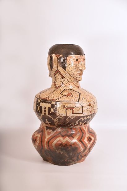 Grand vase anthropomorphe Shipibo (Amazonie...