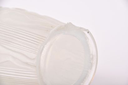 RENE LALIQUE (1886-1945), Vase modèle Danaïdes,...