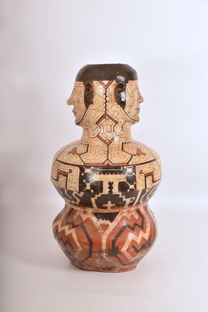 Grand vase anthropomorphe Shipibo (Amazonie...