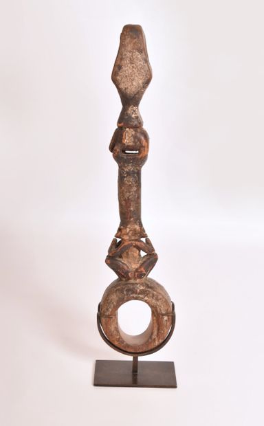 Axe de baratte, Népal, en bois, ornée de...