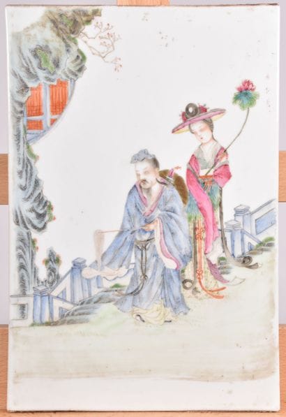 Chine XXe s, Plaque en porcelaine émaillée...