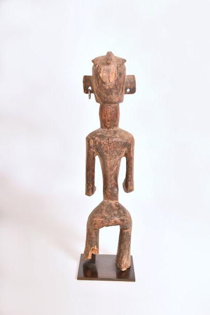 Statue Montol, Nigeria, en bois figurant...