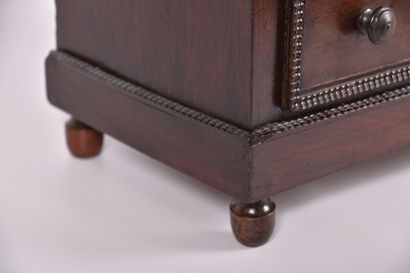 Commode de Maîtrise début XXe s, en bois...