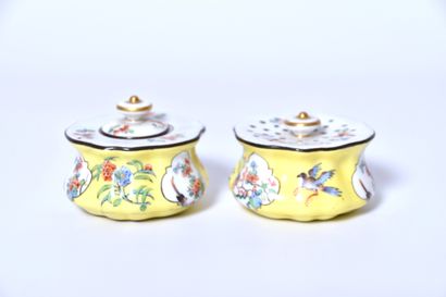 MEISSEN XIXe s, Partie de nécessaire de bureau...