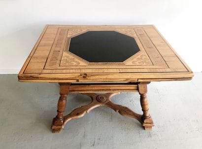 Table dite de changeur, Grisons en partie...