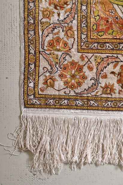 Tapis Tebriz en soie (chaine, trame et velours...
