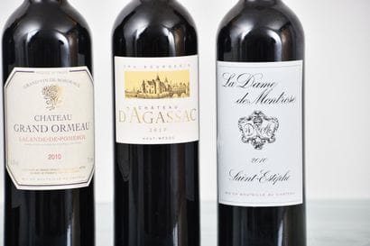 Lot de vins de bordeaux 2010, 30 bouteilles...