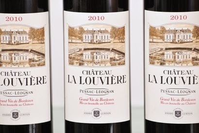 Château LA LOUVIERE 2010, Médoc, 6 bottl...