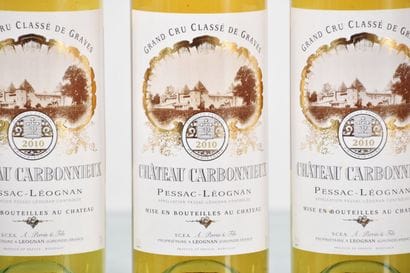 CHÂTEAU CARBONNIEUX 2010, White, CC Graves,...