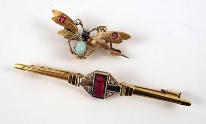 Ensemble de deux broches en or 18K 750/1000...