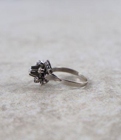 Bague en or 18K 750/1000, poinçonné au hibou,...