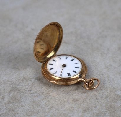 SUISSE - Montre de poche savonnette en or...