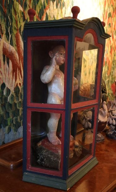 Enfant Jésus en bois sculpté en ronde-bosse...