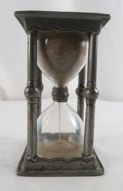 Pewter hourglass with square base and banded...