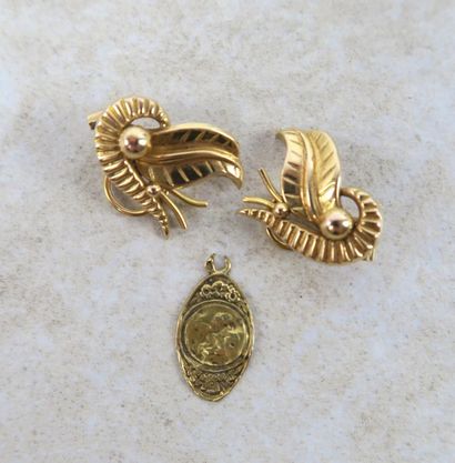 Paire de clips d’oreilles en or jaune 18K...