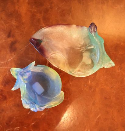 DAUM France
Two small pâte de verre cups,...