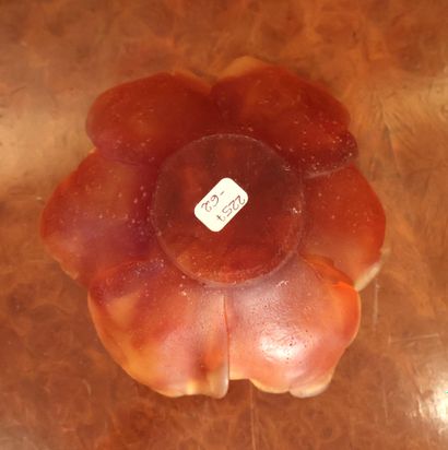 DAUM France
Flower bowl in orange glass paste,...
