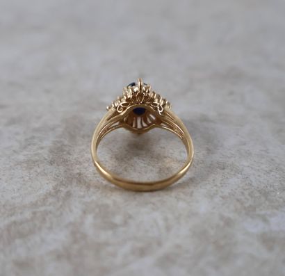 Bague en or jaune 18K (750 ‰), poinçonnée...