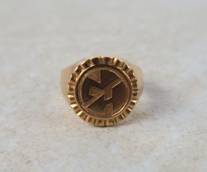 Chevalière en or 18K 750 ‰, poinçonnée tête...