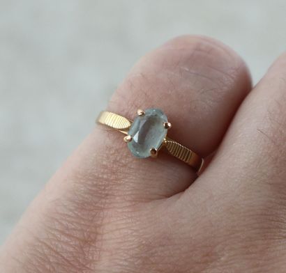 Bague en or 18K 750/1000, poinçon tête d'aigle,...