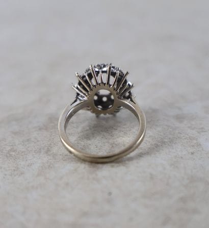 Monture de bague en or blanc 18K (750 ‰),...