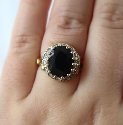 Bague en or jaune 18K (750 ‰), poinçonnée...