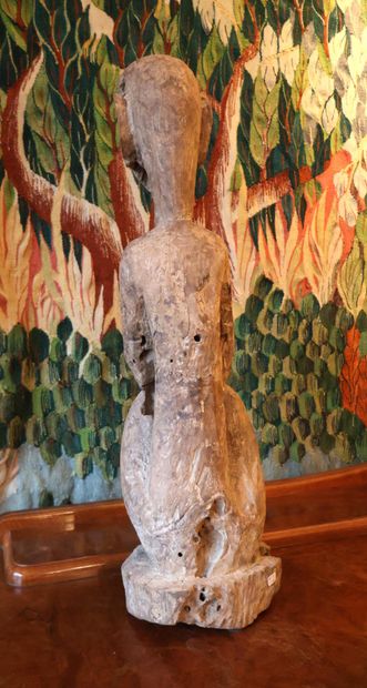 Squatting man, Dogon style
Carved wood sculpture
H....