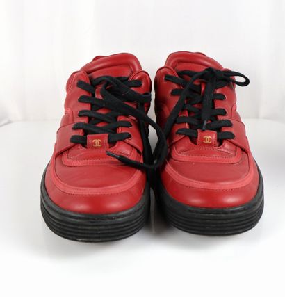 CHANEL Made in Italy
Paire de sneakers en...