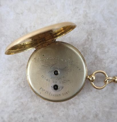 Lot comprenant une montre de gousset en or...