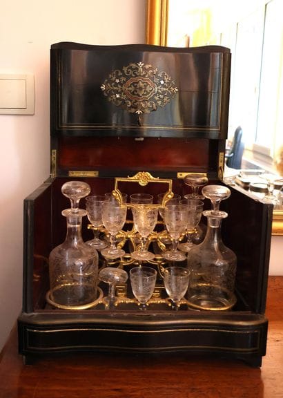 Cave à liqueurs d'époque Napoléon III, en...