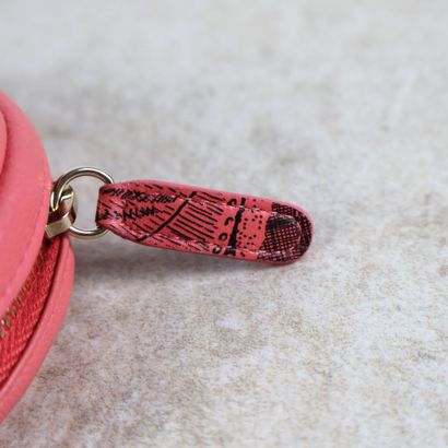 CHANEL Made in Italy
Porte-monnaie rond en...