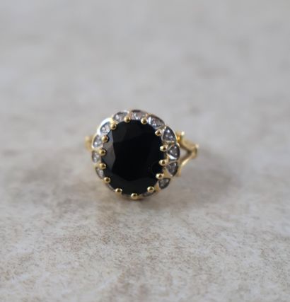 Bague en or jaune 18K (750 ‰), poinçonnée...