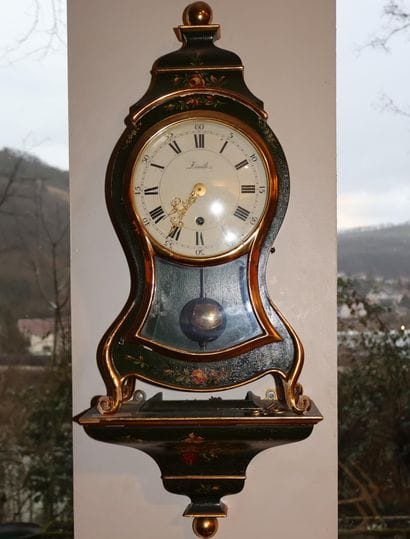 Zénith
Cartel dit neuchâtelois en tôle laquée...