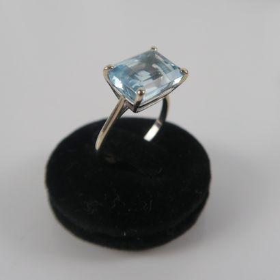 LACHICHE Didier (Besançon)
Bague en or gris...