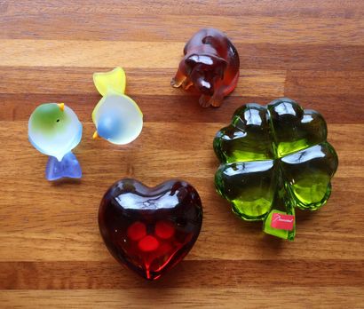 Set including :
BACCARAT, Red crystal heart...
