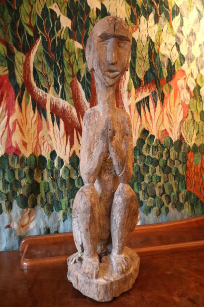 Squatting man, Dogon style
Carved wood sculpture
H....