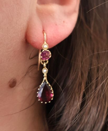Paire de boucles d'oreilles en or jaune 18K...