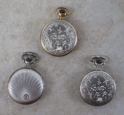 Ensemble de trois montres érotiques, les...