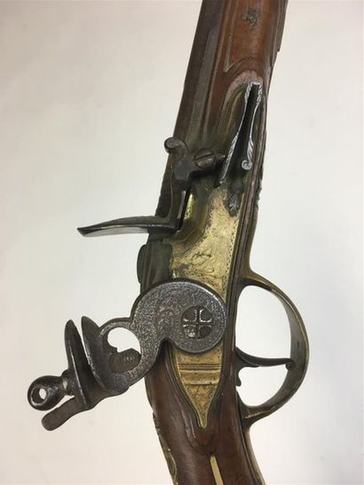 Étranger, 1ère moitié XVIIIe.
Long pistolet...