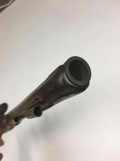 Étranger, 1ère moitié XVIIIe.
Long pistolet...