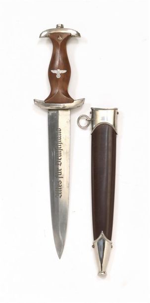 Allemagne, 1933-45.
Dague SA modèle 1933.
Garnitures...