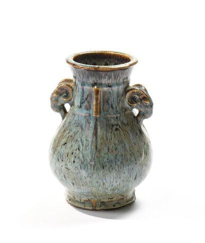 Frédéric KIEFER (1894-1977).
Vase en céramique...